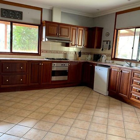 Emu Bay Bee'S Place - 3 Bedroom Home On 10 Acres Of Land With Distant Ocean Views מראה חיצוני תמונה
