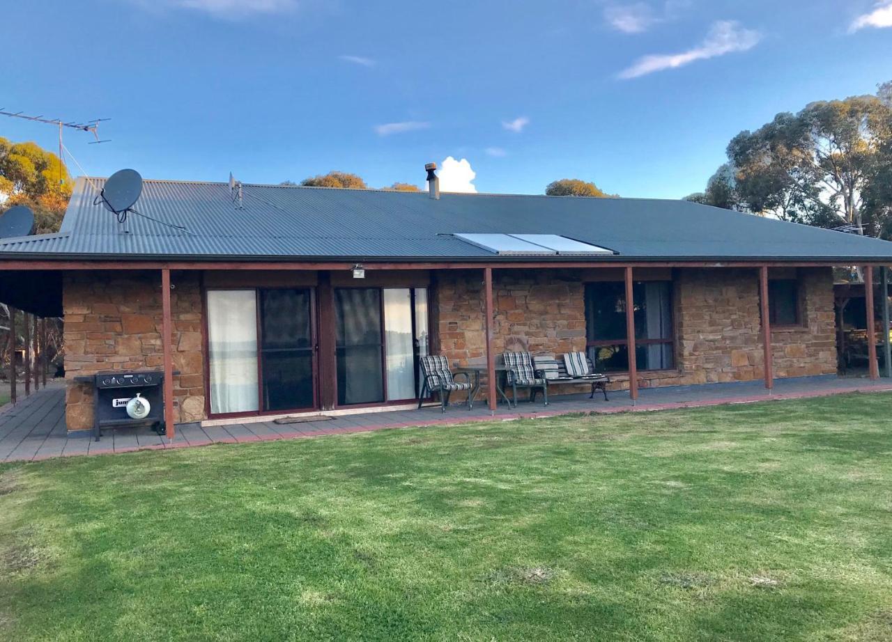 Emu Bay Bee'S Place - 3 Bedroom Home On 10 Acres Of Land With Distant Ocean Views מראה חיצוני תמונה