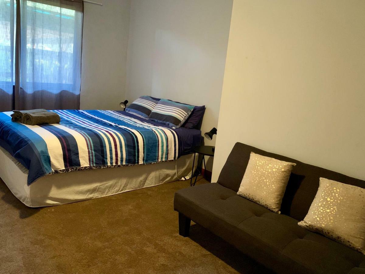 Emu Bay Bee'S Place - 3 Bedroom Home On 10 Acres Of Land With Distant Ocean Views מראה חיצוני תמונה