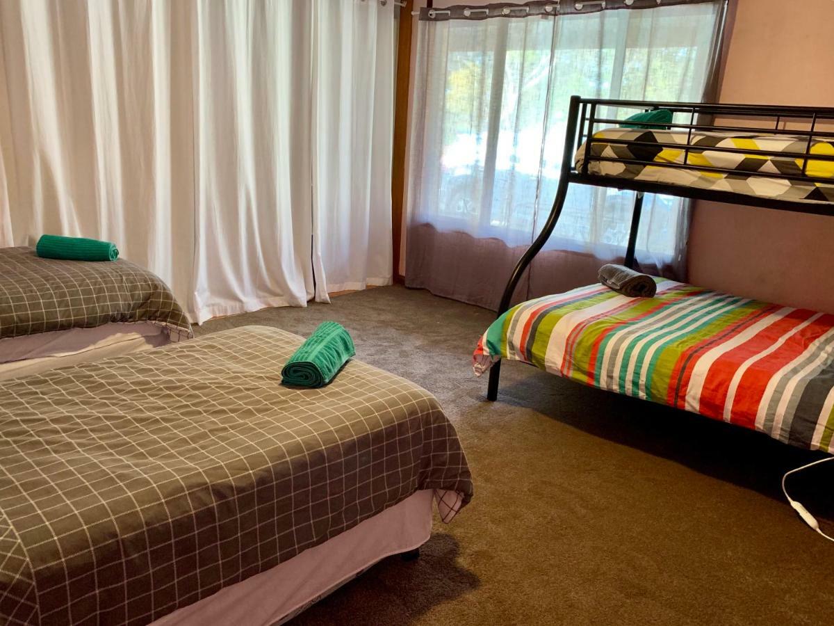 Emu Bay Bee'S Place - 3 Bedroom Home On 10 Acres Of Land With Distant Ocean Views מראה חיצוני תמונה