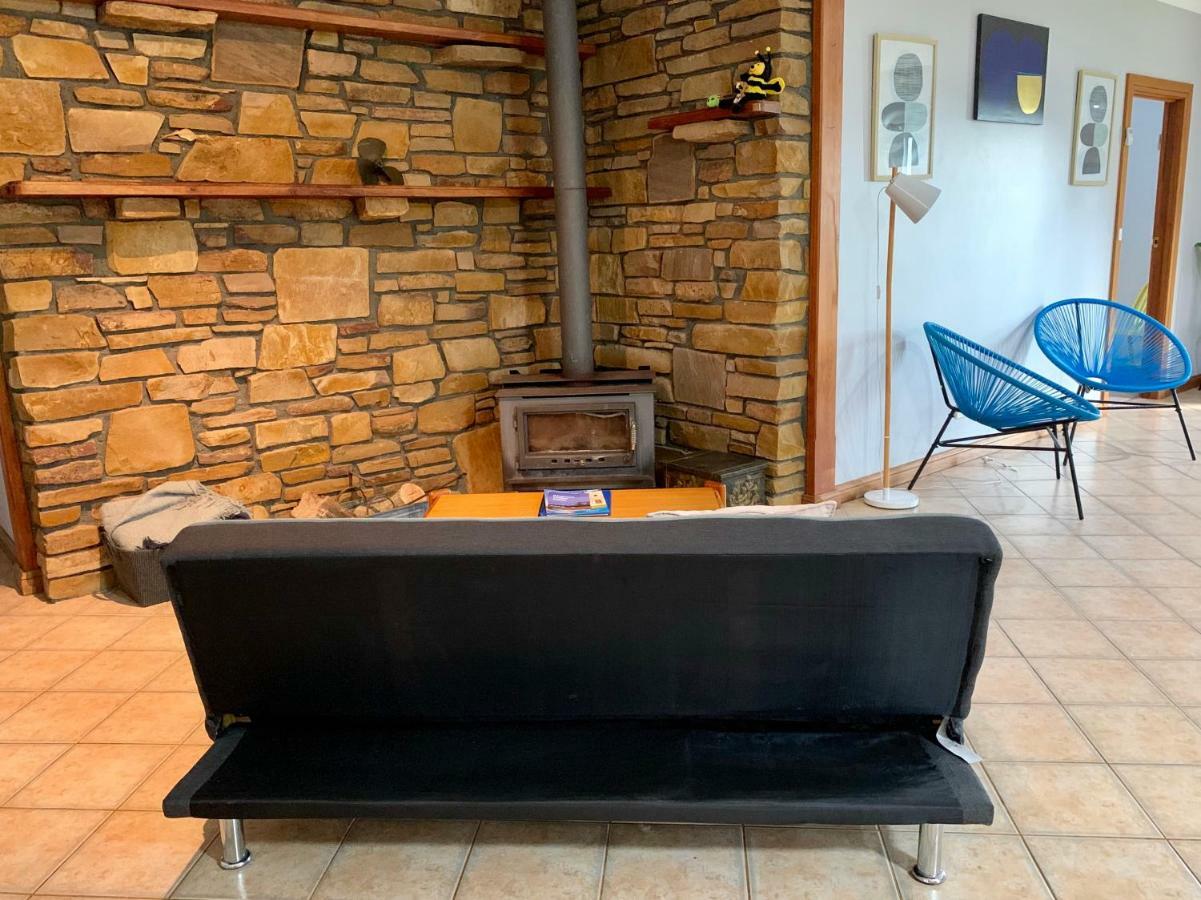Emu Bay Bee'S Place - 3 Bedroom Home On 10 Acres Of Land With Distant Ocean Views מראה חיצוני תמונה